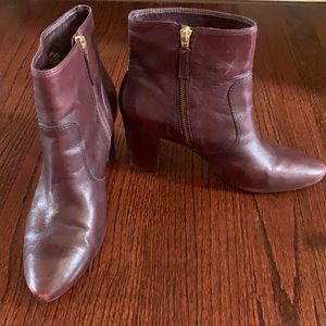 JCrew leather ankle boot healed booties size 9 worn and weathered style leather